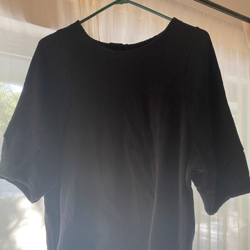 Black shirt